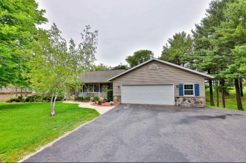 4101 E Stone Ridge Dr, Milton, WI 53563