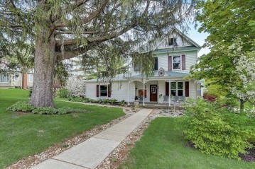 303 E Park St, Montfort, WI 53569