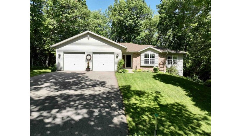 11647 N Crestwood Dr Milton, WI 53534 by Century 21 Affiliated $374,900