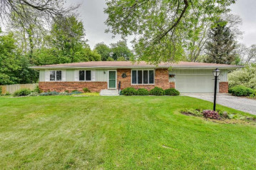 403 4th St, Albany, WI 53502