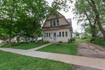 318 E Mary St, Darlington, WI 53530