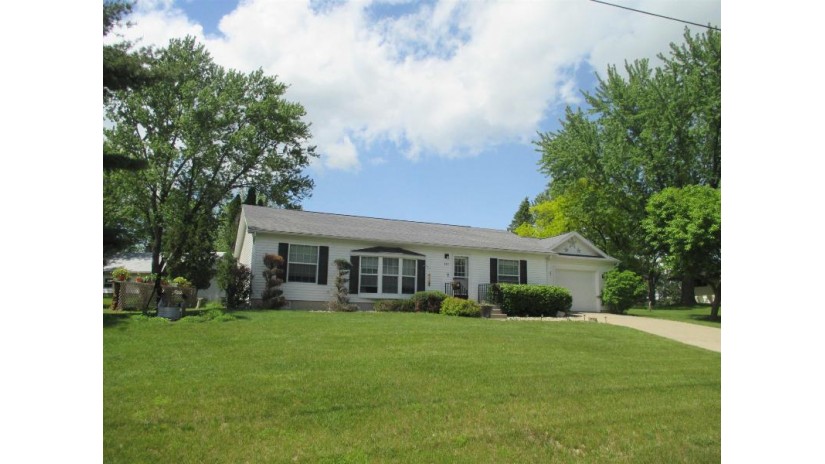 435 E Park St Montello, WI 53949 by First Weber Inc $149,900