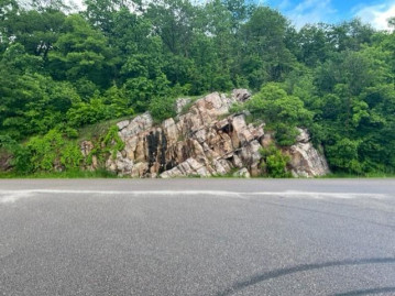 S5746 Point Of Rocks Rd, Baraboo, WI 53913