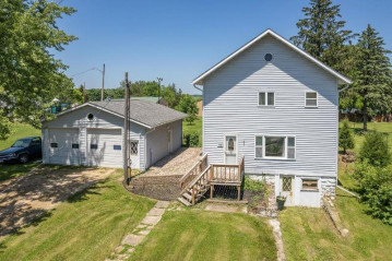 115 E Maple Ave, Lime Ridge, WI 53942