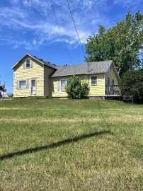 3894 Ellenboro Rd, Ellenboro, WI 53813