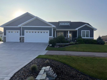 4117 Golden Wheat Run, Windsor, WI 53598