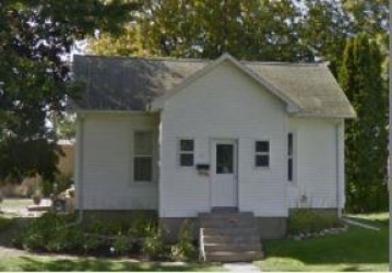 207 Jefferson St, Cuba City, WI 53807