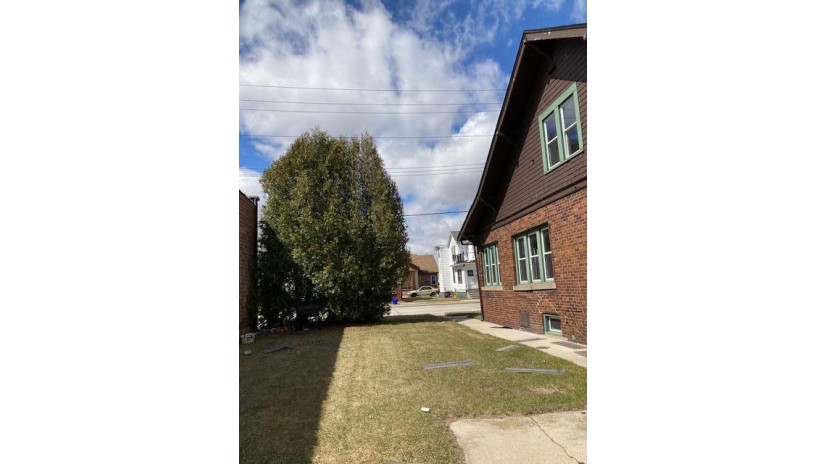 1923 Jefferson St Two Rivers, WI 54241 by 1st Anderson Real Estate $99,900