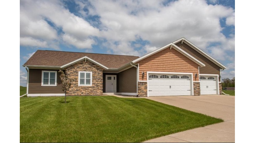 430 Gannon Ct Tomah, WI 54660 by La Crosse by Owner, LLC $389,000