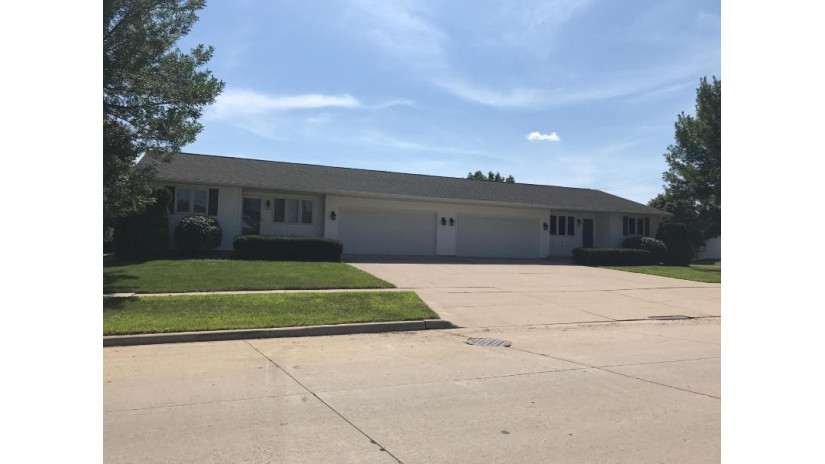 4429 Menasha Ave 4431 Manitowoc, WI 54220 by Realty Executives Integrity~Brookfield $249,900