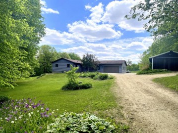 N6820 English Settlement Rd, Albany, WI 53502-9762