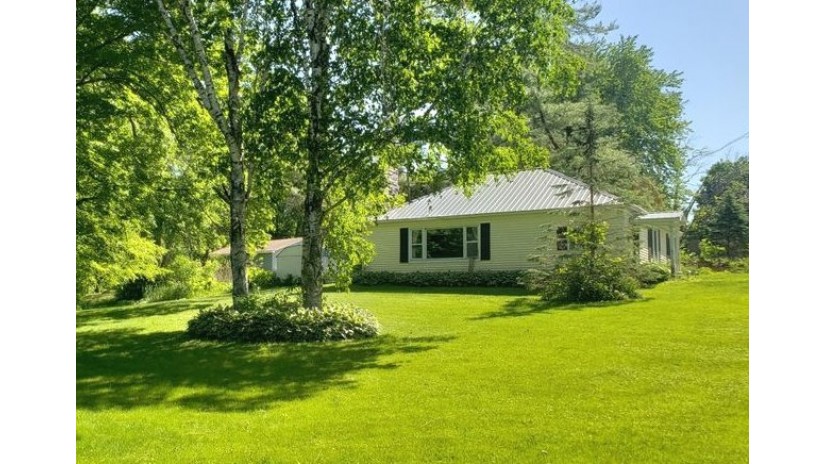 N5330 Watertown Rd Aztalan, WI 53549 by Shorewest Realtors $269,000