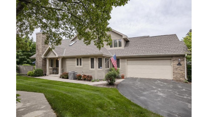 N21W24191 Dorchester 22D Pewaukee, WI 53072 by Ogden & Company, Inc. $370,000