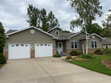 4435 Brickyard Ln, La Crosse, WI 54601-2346