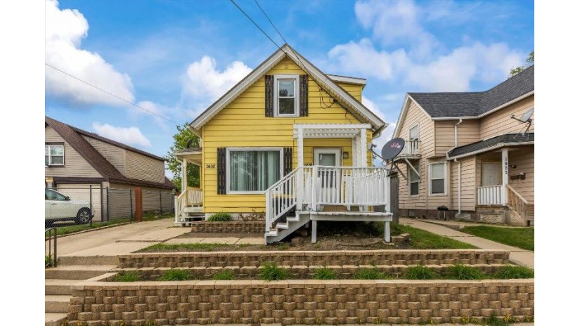 1418 Lasalle St 1416 Racine, WI 53404 by JW Real Estate Group $124,900