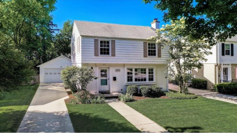 8427 Jackson Park Blvd Wauwatosa, WI 53226 by Firefly Real Estate, LLC $499,900