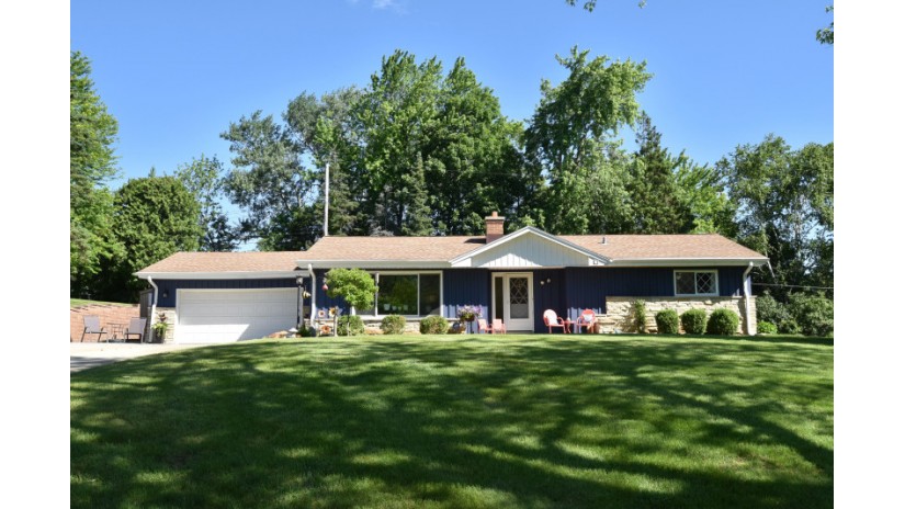 13120 Kittridge Ct Brookfield, WI 53005 by Shorewest Realtors $399,900