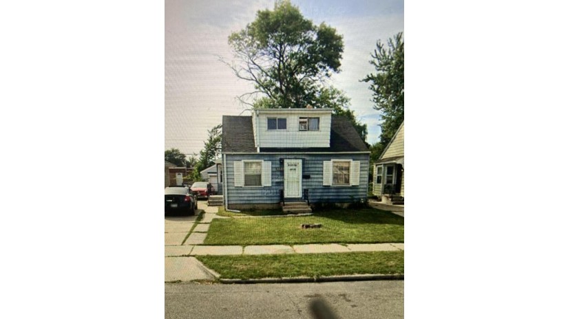 4821 N 47th St Milwaukee, WI 53218 by Realty Executives Integrity~Brookfield $56,000