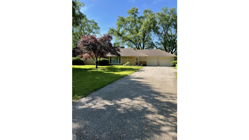 14245 Ranch Rd Brookfield, WI 53005 by Modern Realty Partners LLC $249,900