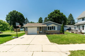 127 S Ridge St, Hustisford, WI 53034-9510