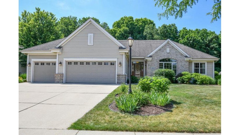 1955 Foxcroft Ln Waukesha, WI 53189 by RE/MAX Realty Pros~Hales Corners $524,900
