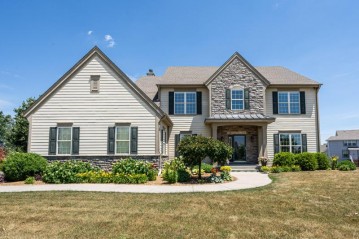 2811 Makou Trl, Waukesha, WI 53189