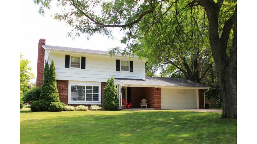 4120 Bexley Dr Brookfield, WI 53045 by Homestead Realty, Inc $349,900