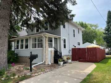 329 Frame Ave, Waukesha, WI 53186-6114