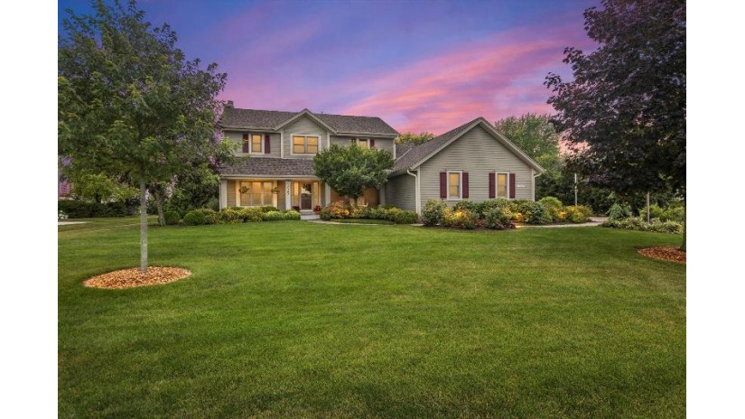 W134N6741 Wild Rose Ct Menomonee Falls, WI 53051 by Compass RE WI-Tosa $530,000