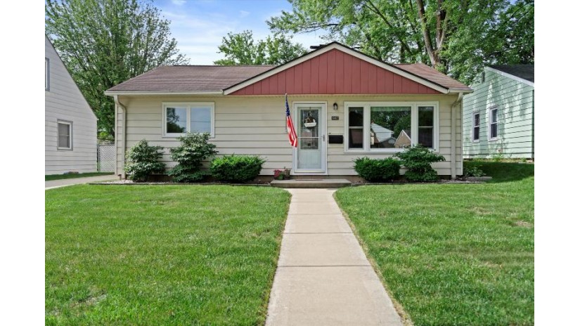 6417 W Bennett Ave Milwaukee, WI 53219 by Keller Williams Realty-Milwaukee Southwest $159,900