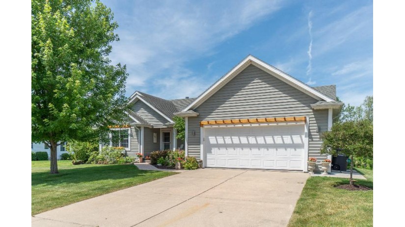 742 N Andria Dr Lake Geneva, WI 53147 by Lake Geneva Area Realty, Inc. $579,000