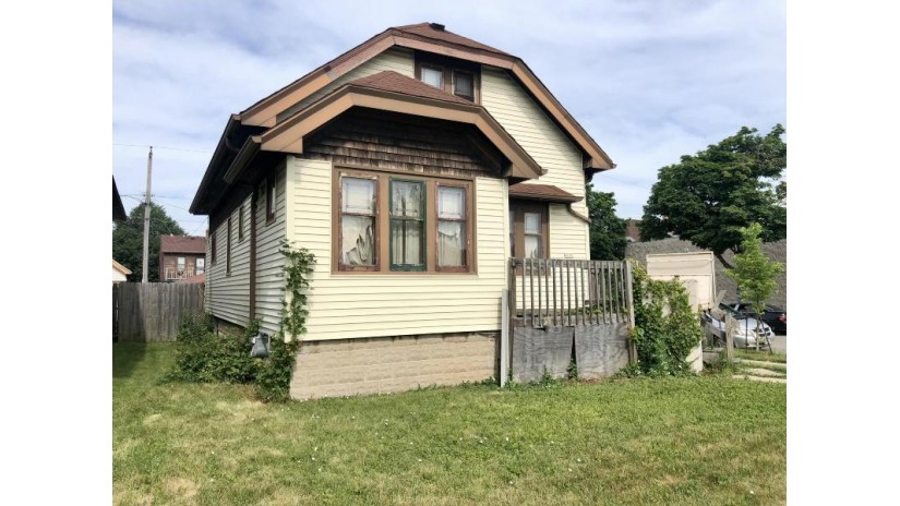 4155 N 23rd St Milwaukee, WI 53209 by Lannon Stone Realty LLC $75,000