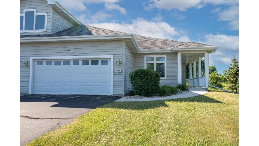 386 Southlake Cir Fond Du Lac, WI 54935 by @properties La Crosse $239,900