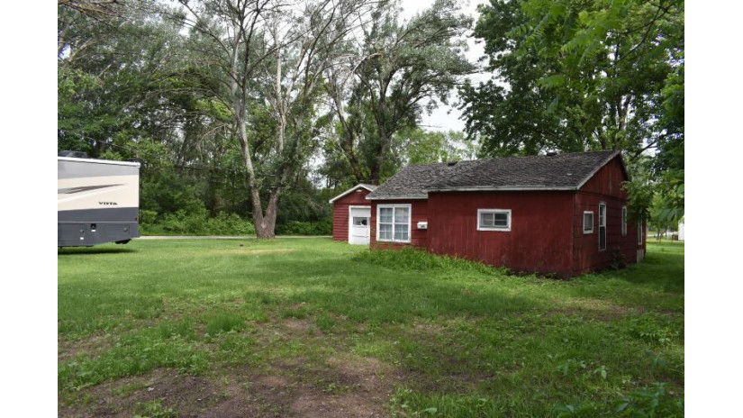 8050 Broadway Rd Rushford, WI 54963 by Coldwell Banker Realty $35,000