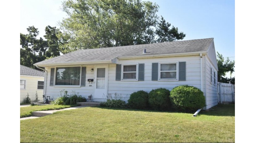 1801 Badger St Racine, WI 53403 by Coldwell Banker Realty -Racine/Kenosha Office $139,900