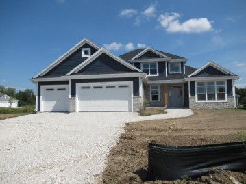 W238N5540 Cobblestone Ct, Sussex, WI 53089