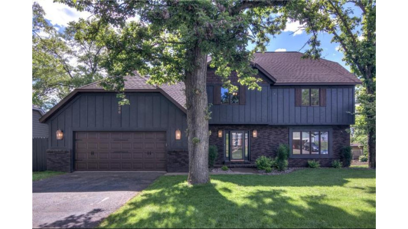 326 Hampton Court Altoona, WI 54720 by Property Shoppe Realty Llc $565,000