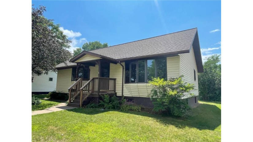 407 Oak Street Spooner, WI 54801 by Masterjohn/Spooner $199,000