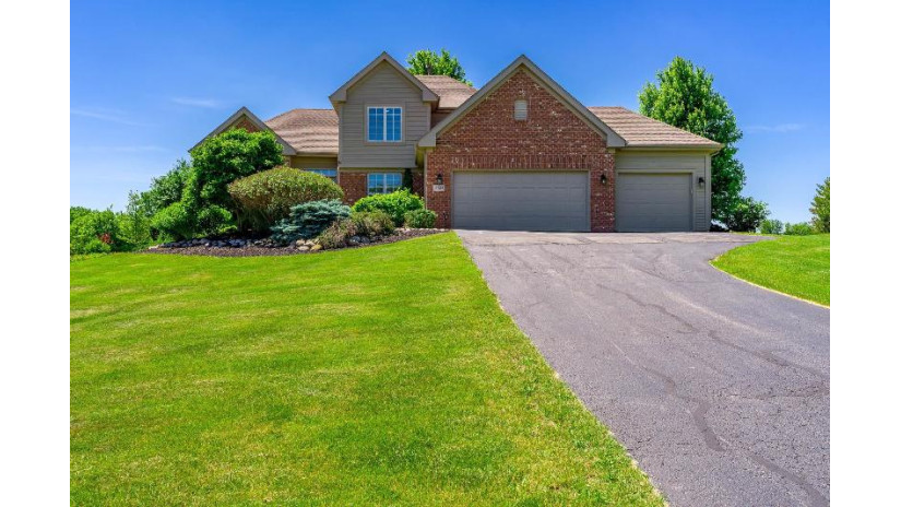 11524 Cross Creek Lane Belvidere, IL 61008 by Century 21 Affiliated $439,900