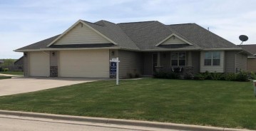 916 Trailside Court, DePere, WI 54115