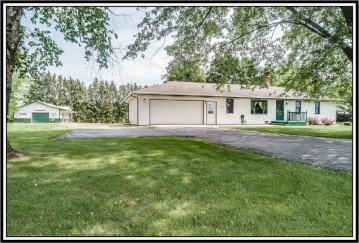 1255 County Road S, New London, WI 54961-9182