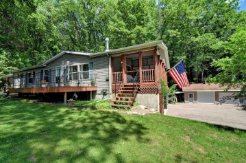 8111 Hoyt Hill Road, Maple Valley, WI 54139-9241