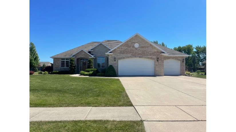 1553 Silver Maple Drive DePere, WI 54115 by Shorewest Realtors $489,900