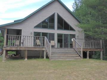 13794 River Lane, Mountain, WI 54149