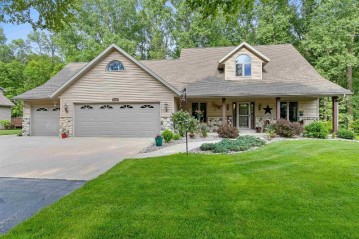 2210 Ives Lane, Suamico, WI 54173