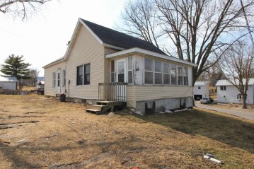 319 Garden St, Hillsboro, WI 54634-0000