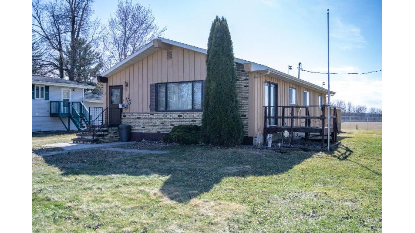 709 S Division St New Lisbon, WI 53950 by Castle Rock Realty Llc - Pref: 608-547-6885 $172,888