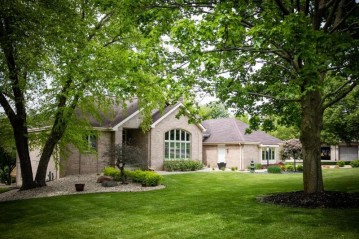 4625 N Brentwood Dr, Harmony, WI 53563