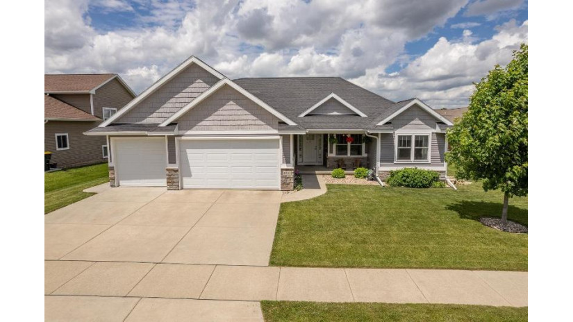 2004 Taylor Tr Prairie Du Sac, WI 53578 by First Weber Inc $464,900