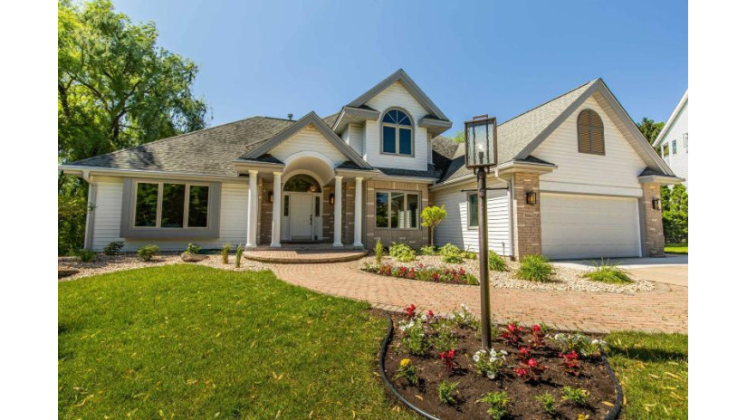 9 Cornucopia Ct Madison, WI 53719 by John Fontain Realty $725,000